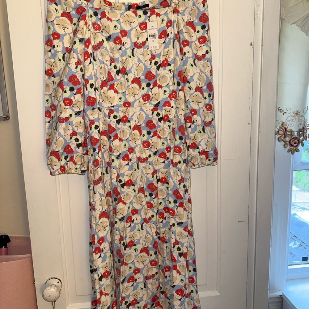 NWT Ann Taylor Floral Print Maxi Dress